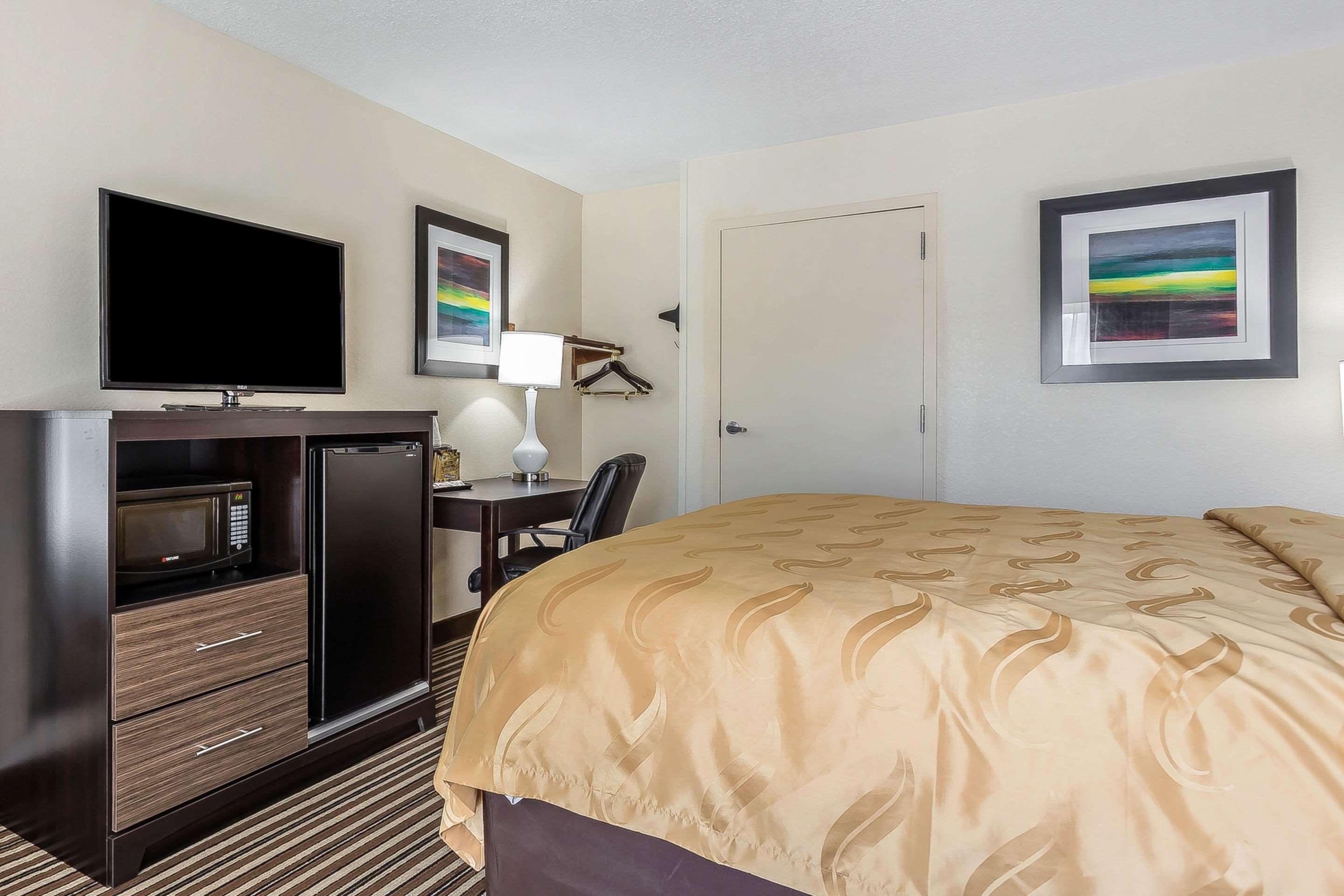 Quality Inn Aberdeen Экстерьер фото