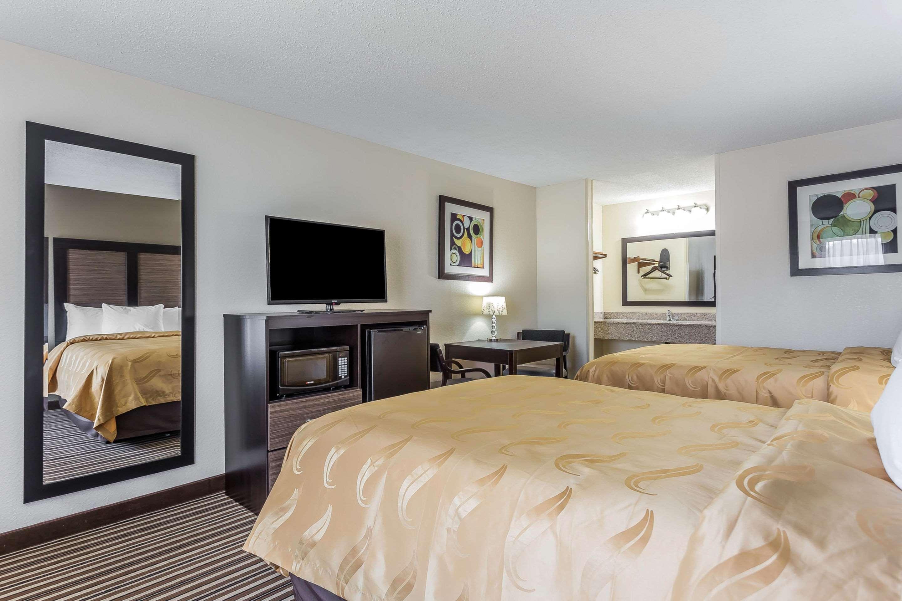 Quality Inn Aberdeen Экстерьер фото